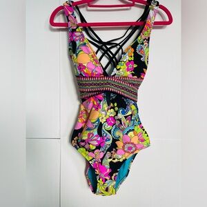 Trina Turk bathsuit xs-s